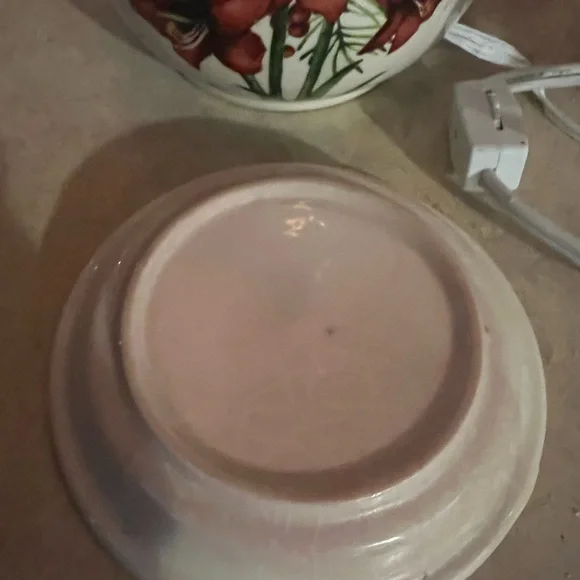 Floral Ceramic Wax Warmer - Picture 6 of 9